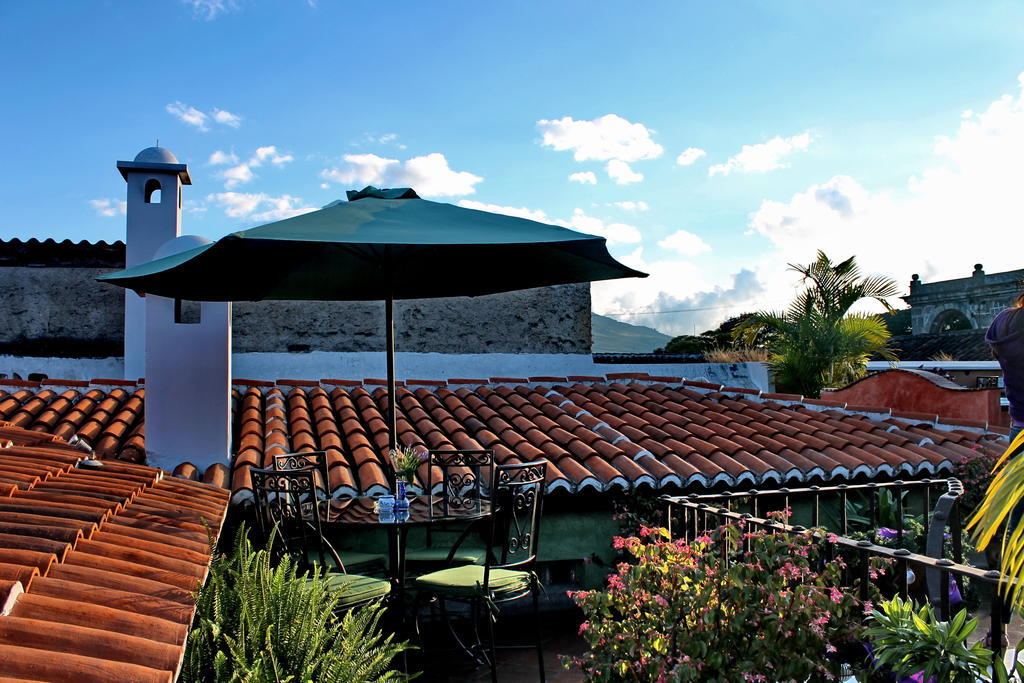 D'Leyenda Hotel Antigua Exterior foto